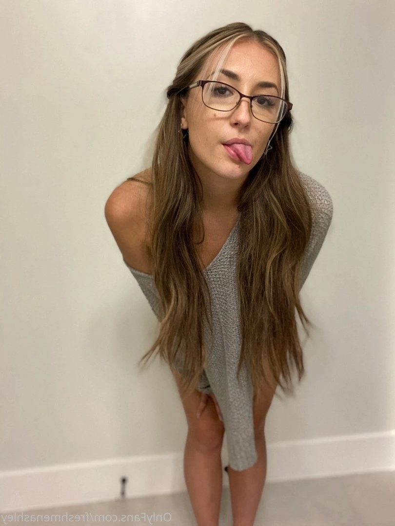 Ashley ❤️ SEXT QUEEN 🤩😻 [ freshmenashley ] Onlyfans leaked photo 3425702 on Hotleaks.tv
