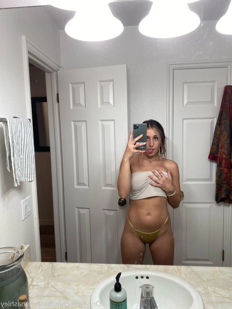 Ashley ❤️ SEXT QUEEN 🤩😻 [ freshmenashley ] Onlyfans leaked photo 3426404 on Hotleaks.tv