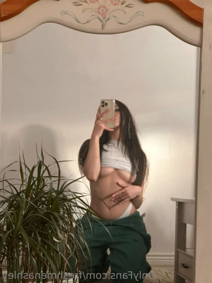 Ashley ❤️ SEXT QUEEN 🤩😻 [ freshmenashley ] Onlyfans leaked photo 14454663 on Hotleaks.tv