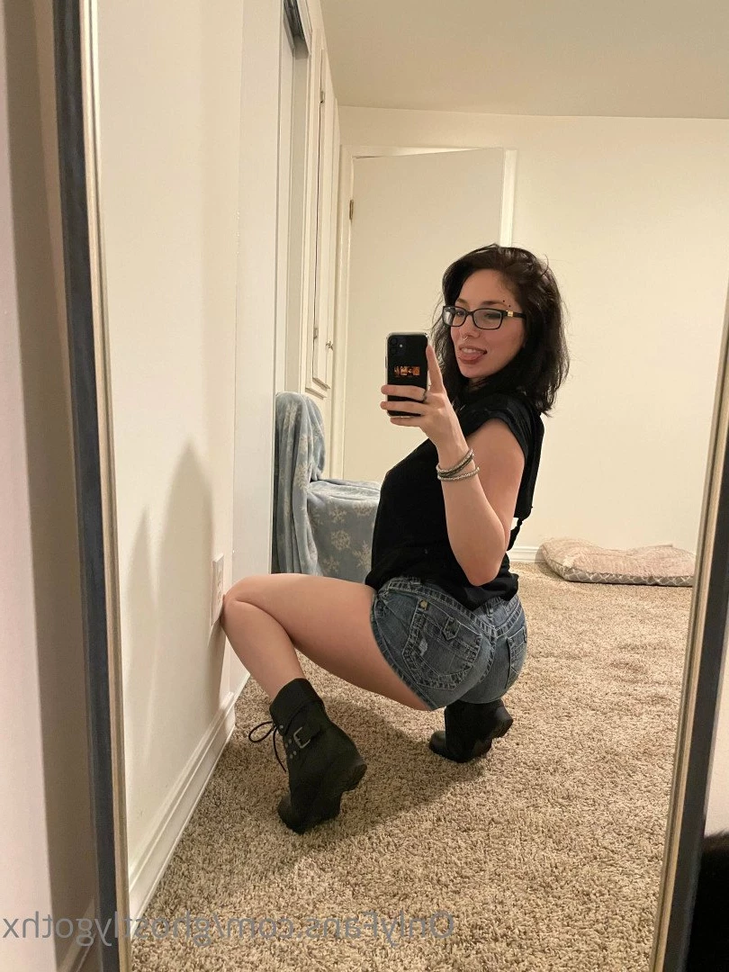 ghostlygothx Onlyfans leaked photo 3650402 on Hotleaks.tv