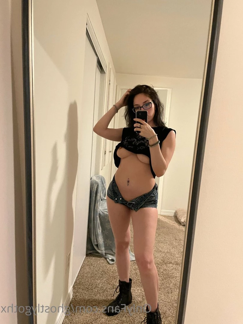 ghostlygothx Onlyfans leaked photo 3682910 on Hotleaks.tv