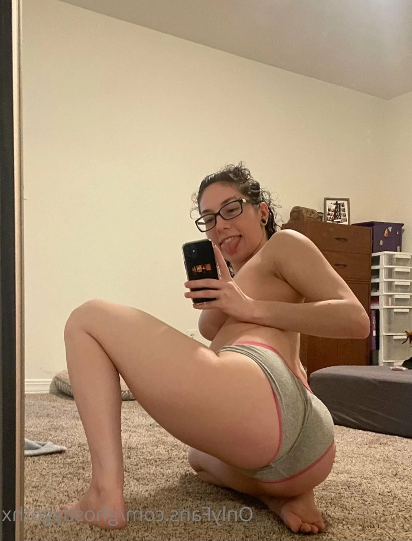 ghostlygothx Onlyfans leaked photo 3701085 on Hotleaks.tv