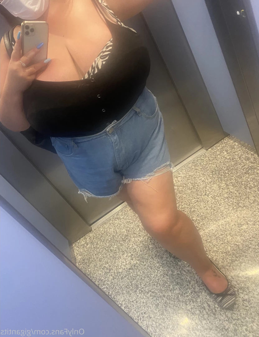 Gigantits 🐱 [ gigantits ] Onlyfans leaked photo 9531893 on Hotleaks.tv