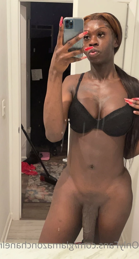 THE BIG🍆WOMAN👸🏿( FREE PAGE) [ glamazonchanelr ] Onlyfans leaked photo 6318934 on Hotleaks.tv