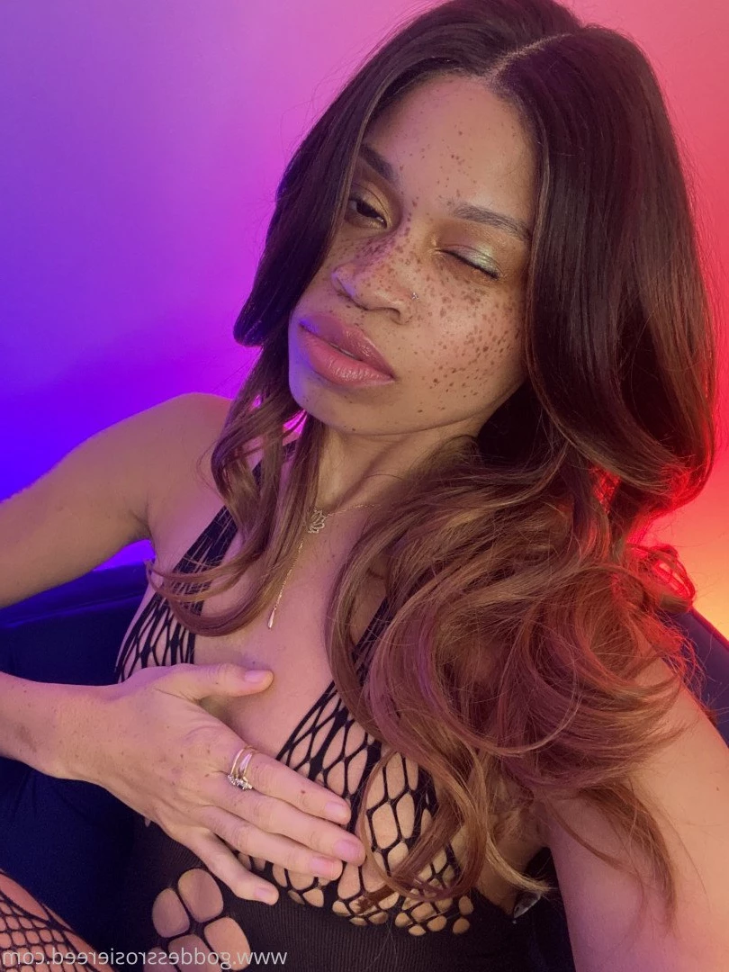 Goddess Rosie Reed 👑 [ goddessrosiereed ] Onlyfans leaked photo 3495220 on Hotleaks.tv