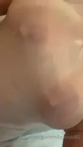 4889878