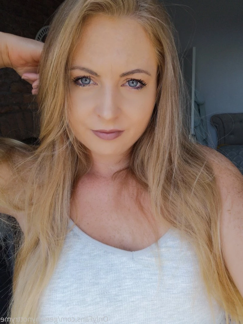 GUSHING GEE GEE 💦 [ gushinggeegeefree ] Onlyfans leaked photo 3389203 on Hotleaks.tv
