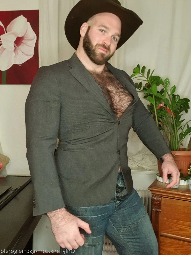 Gschiel Gerald [ hairy_musclebear ] Onlyfans leaked photo 3319329 on Hotleaks.tv