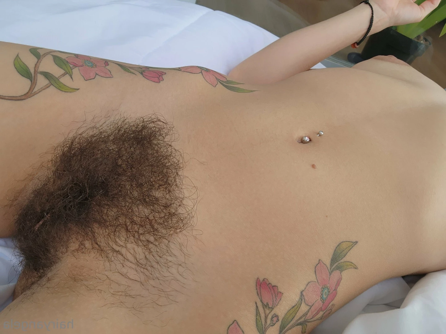 Angela 🌿 [ hairyangela ] Onlyfans leaked photo 15475677 on Hotleaks.tv