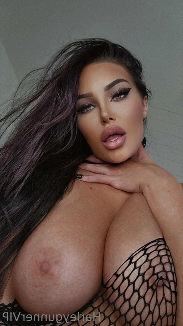 6ft BIG BUSH Amazon🥵💦 [ harleygunnervip ] Onlyfans leaked photo 11385471 on Hotleaks.tv