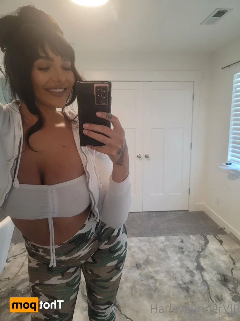 6ft BIG BUSH Amazon🥵💦 [ harleygunnervip ] Onlyfans leaked photo 12082647 on Hotleaks.tv