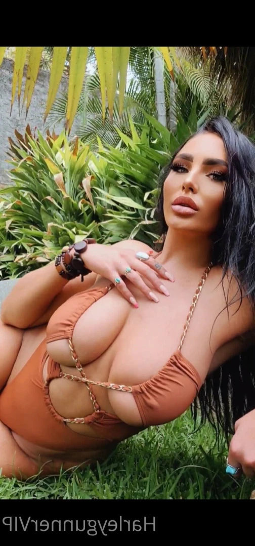 6ft BIG BUSH Amazon🥵💦 [ harleygunnervip ] Onlyfans leaked photo 12489255 on Hotleaks.tv