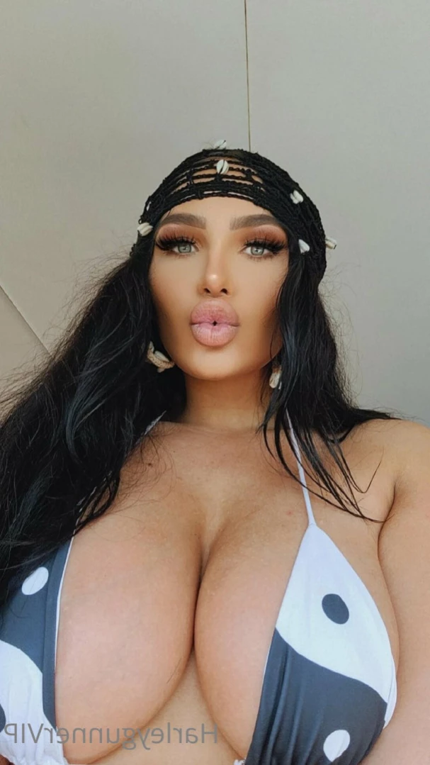 6ft BIG BUSH Amazon🥵💦 [ harleygunnervip ] Onlyfans leaked photo 13386974 on Hotleaks.tv
