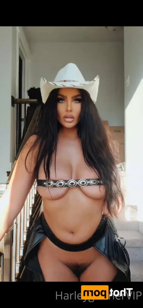 6ft BIG BUSH Amazon🥵💦 [ harleygunnervip ] Onlyfans leaked photo 13457302 on Hotleaks.tv