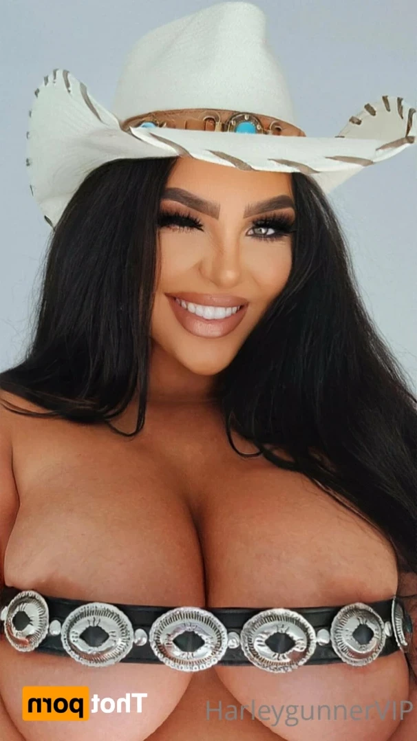 6ft BIG BUSH Amazon🥵💦 [ harleygunnervip ] Onlyfans leaked photo 14120632 on Hotleaks.tv