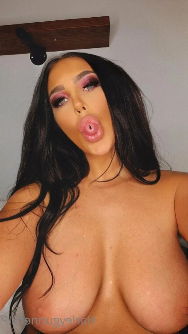 6ft BIG BUSH Amazon🥵💦 [ harleygunnervip ] Onlyfans leaked photo 14430794 on Hotleaks.tv