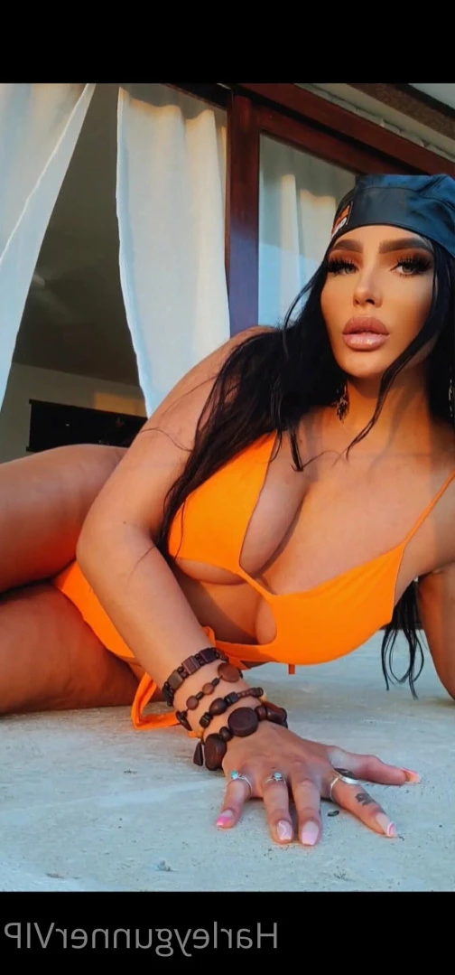 6ft BIG BUSH Amazon🥵💦 [ harleygunnervip ] Onlyfans leaked photo 14577060 on Hotleaks.tv