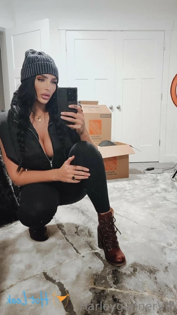 6ft BIG BUSH Amazon🥵💦 [ harleygunnervip ] Onlyfans leaked photo 14577772 on Hotleaks.tv