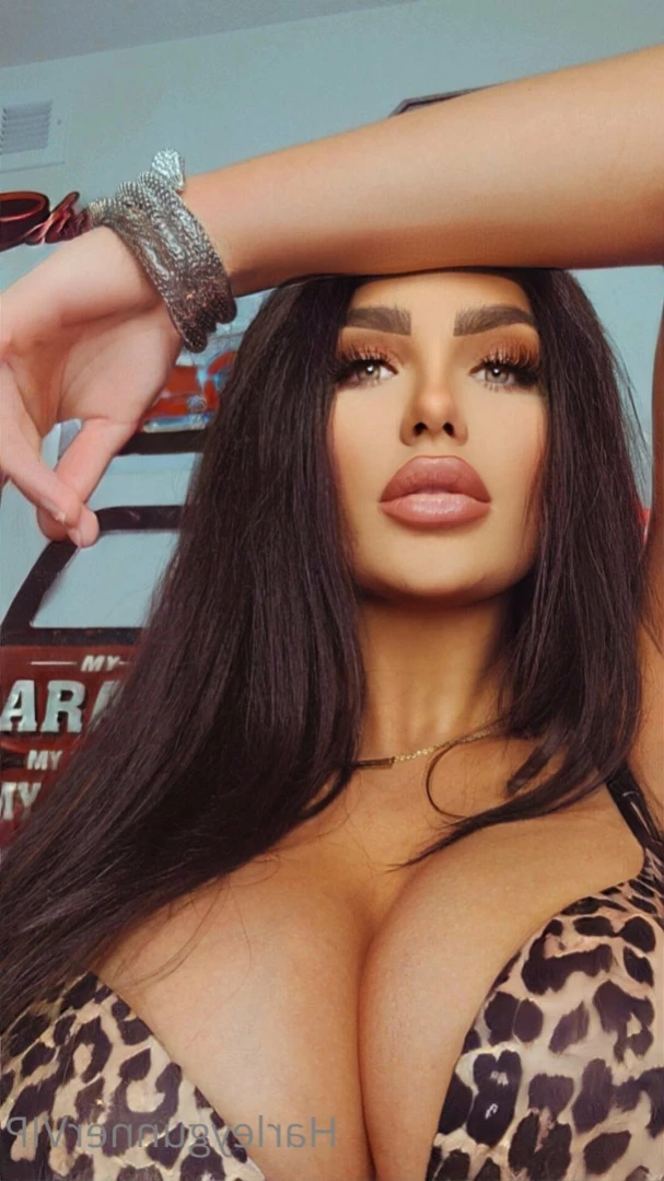 6ft BIG BUSH Amazon🥵💦 [ harleygunnervip ] Onlyfans leaked photo 14578454 on Hotleaks.tv