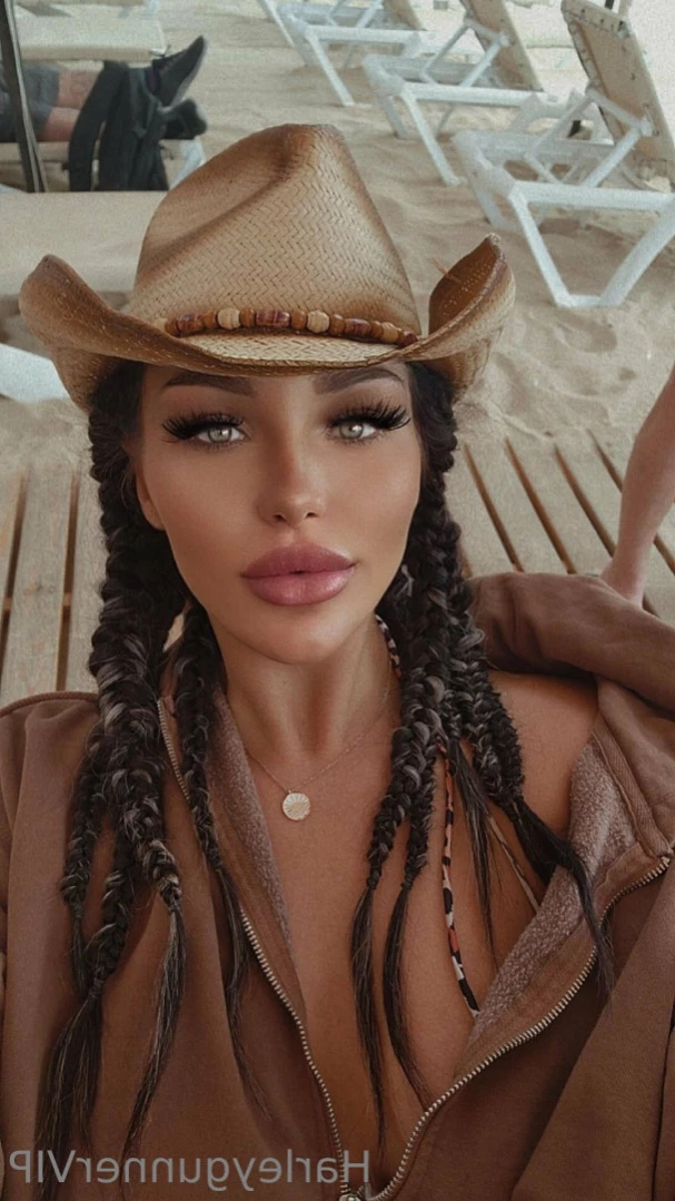 6ft BIG BUSH Amazon🥵💦 [ harleygunnervip ] Onlyfans leaked photo 14578774 on Hotleaks.tv