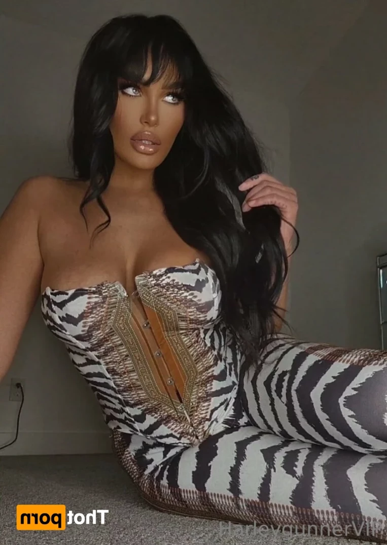 6ft BIG BUSH Amazon🥵💦 [ harleygunnervip ] Onlyfans leaked photo 14579437 on Hotleaks.tv