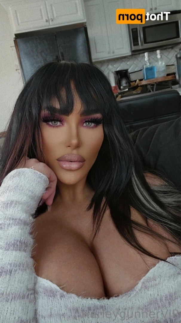 6ft BIG BUSH Amazon🥵💦 [ harleygunnervip ] Onlyfans leaked photo 14580381 on Hotleaks.tv