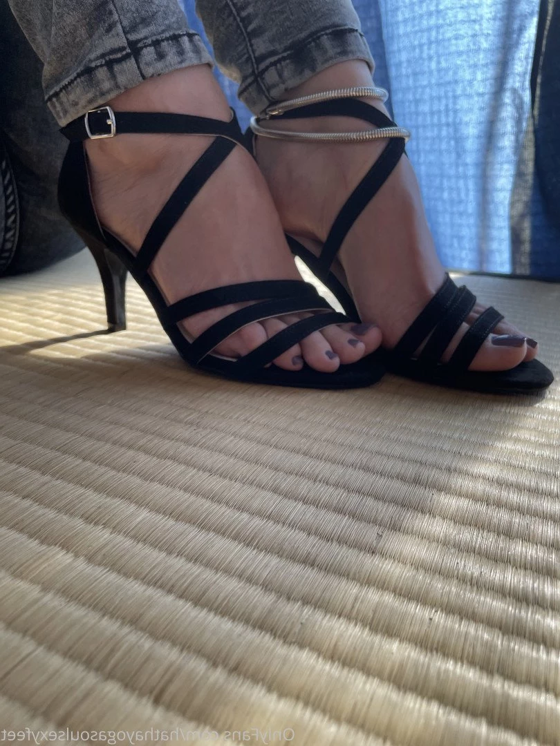 Goddess hatha  sexy feet and soles [ goddesshathafeet ] Onlyfans leaked photo 3310869 on Hotleaks.tv