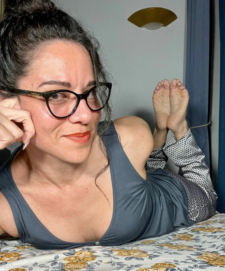 Goddess hatha  sexy feet and soles [ goddesshathafeet ] Onlyfans leaked photo 3312299 on Hotleaks.tv