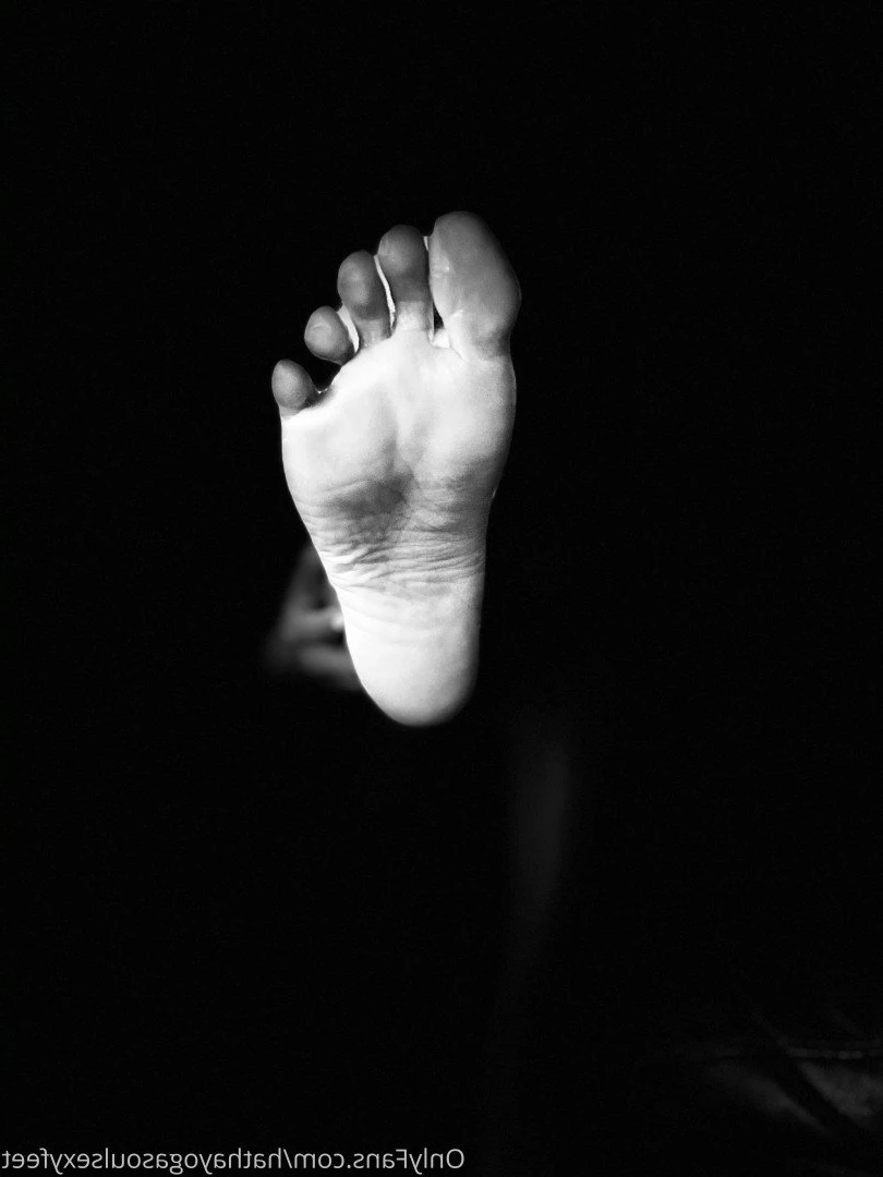 Goddess hatha  sexy feet and soles [ goddesshathafeet ] Onlyfans leaked photo 3312998 on Hotleaks.tv