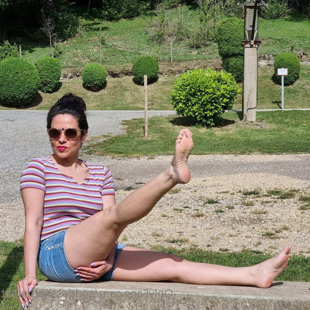 Goddess hatha  sexy feet and soles [ goddesshathafeet ] Onlyfans leaked photo 6309281 on Hotleaks.tv