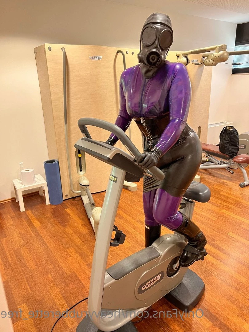 heavyrubberette_free Onlyfans leaked photo 3369319 on Hotleaks.tv