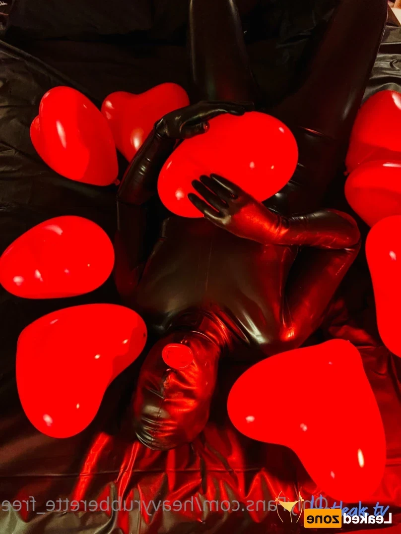 heavyrubberette_free Onlyfans leaked photo 14738620 on Hotleaks.tv