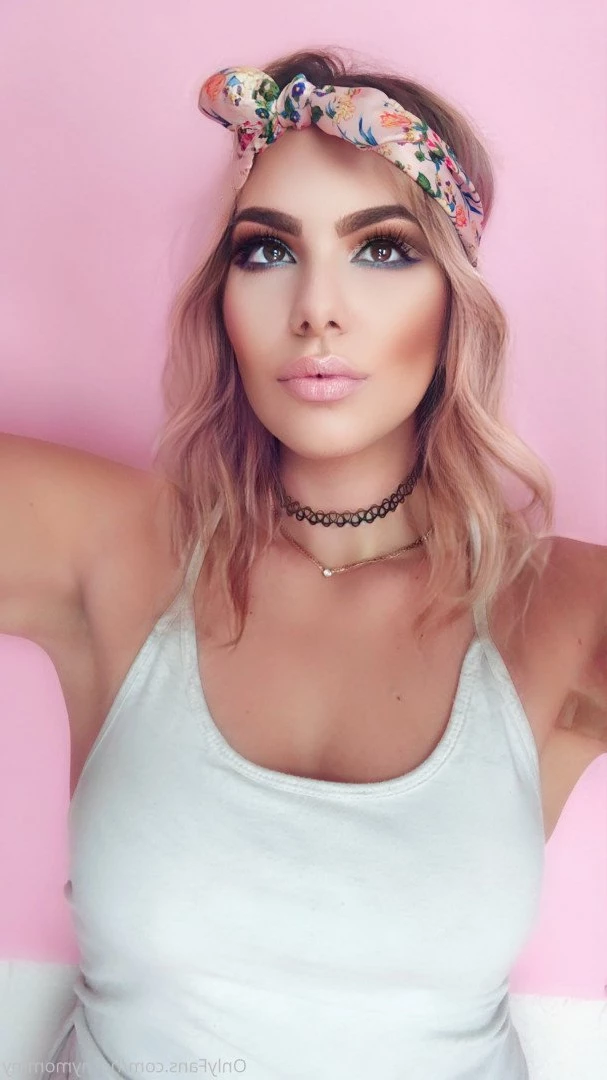 𝗬𝗢𝗨𝗥 𝗡𝗔𝗨𝗚𝗛𝗧𝗬 𝗦𝗧𝗘𝗣-𝗠𝗢𝗠 (31Y/O) [ hornymommy ] Onlyfans leaked photo 3296951 on Hotleaks.tv