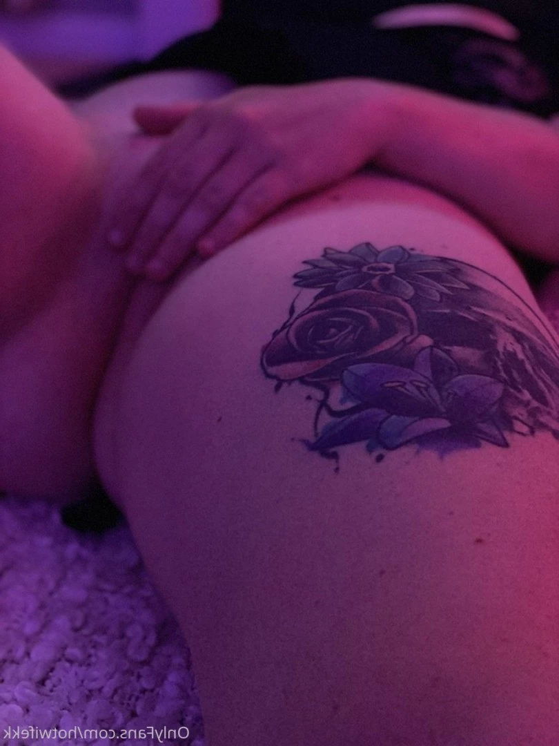 hotwifekk Onlyfans leaked photo 3357657 on Hotleaks.tv