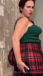 Hourglassleigh [ hourglassleigh1 ] Onlyfans leaked video 4898430 on Hotleaks.tv