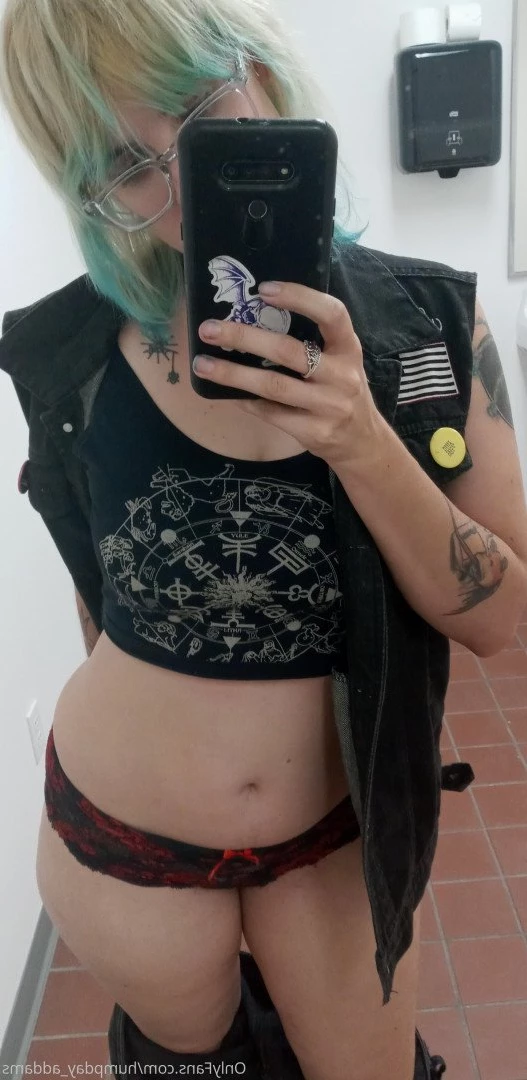 Humpday addams [ humpday_addams ] Onlyfans leaked photo 3355979 on Hotleaks.tv