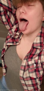 3292657