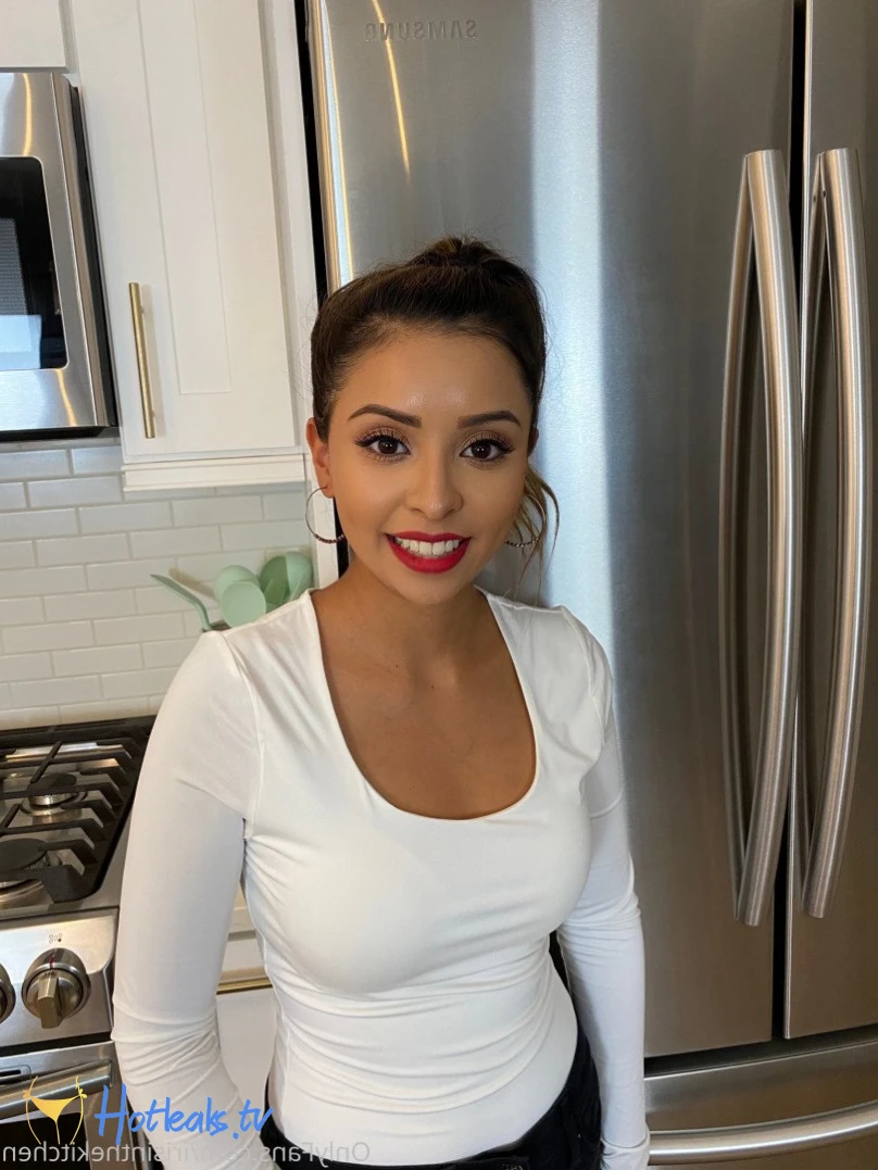 Iris In The Kitchen [ irisinthekitchen ] Onlyfans leaked photo 3342779 on Hotleaks.tv