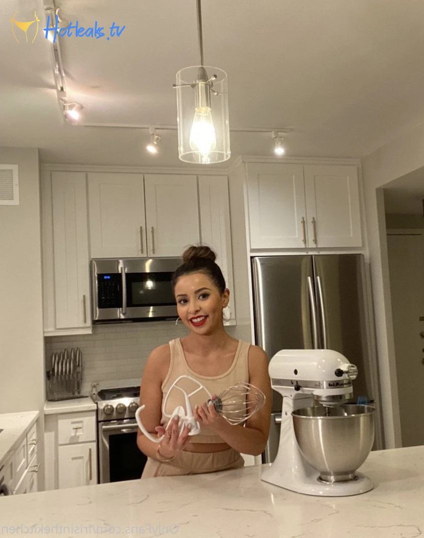 Iris In The Kitchen [ irisinthekitchen ] Onlyfans leaked photo 3343082 on Hotleaks.tv