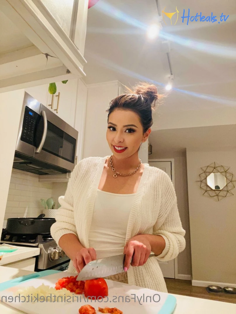 Iris In The Kitchen [ irisinthekitchen ] Onlyfans leaked photo 3343100 on Hotleaks.tv