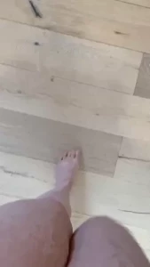 18307022