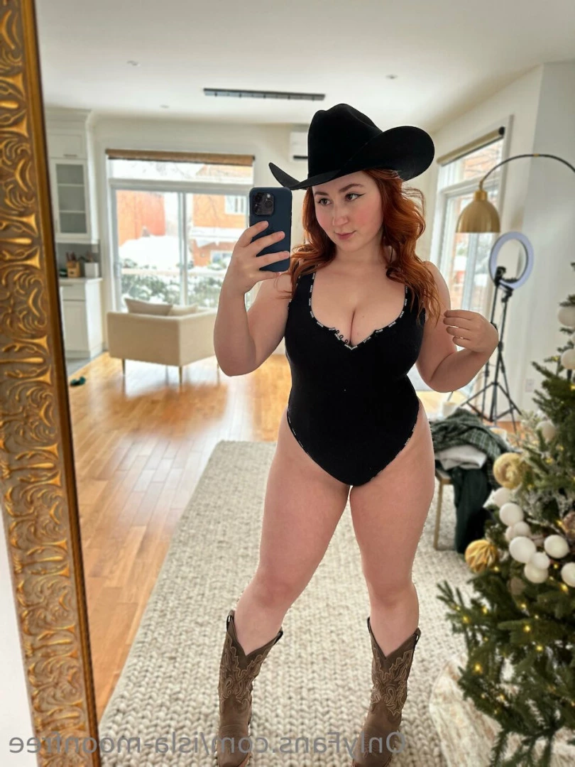 Isla Moon✨Free [ isla-moonfree ] Onlyfans leaked photo 9803849 on Hotleaks.tv