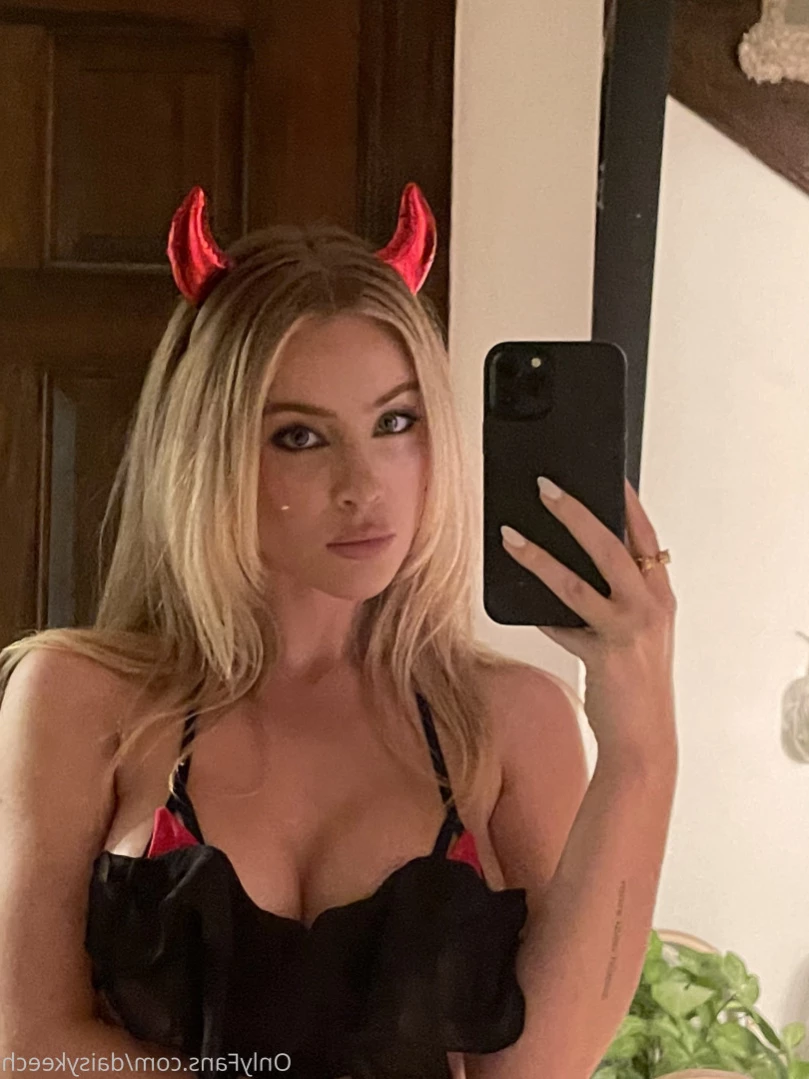Daisy🌼 [ daisykeech ] Onlyfans leaked photo 11907509 on Hotleaks.tv