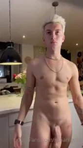 18306984
