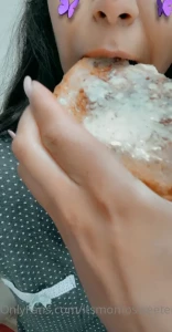 15718229