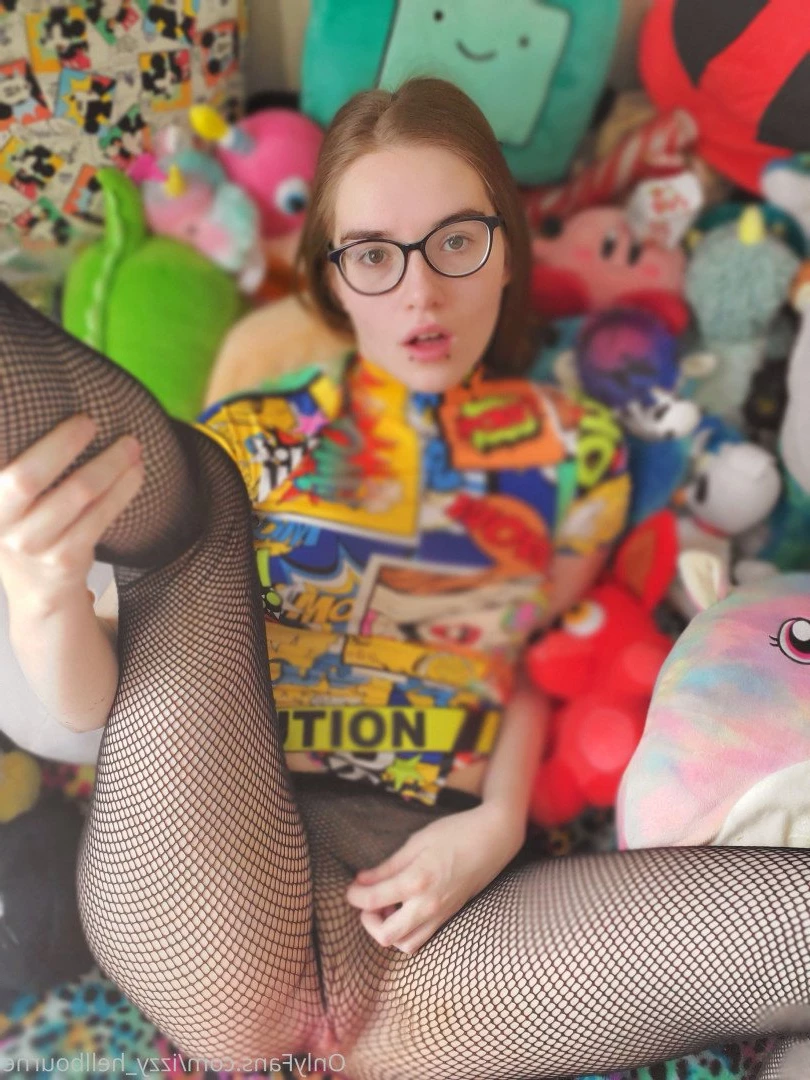 Izzy Hellbourne [ izzy_hellbourne ] Onlyfans leaked photo 3338084 on Hotleaks.tv