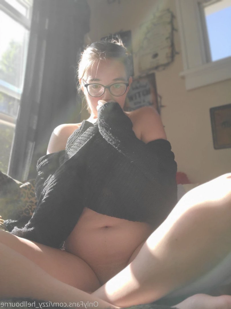Izzy Hellbourne [ izzy_hellbourne ] Onlyfans leaked photo 3340832 on Hotleaks.tv