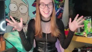 Izzy Hellbourne [ izzy_hellbourne ] Onlyfans leaked video 4899764 on Hotleaks.tv