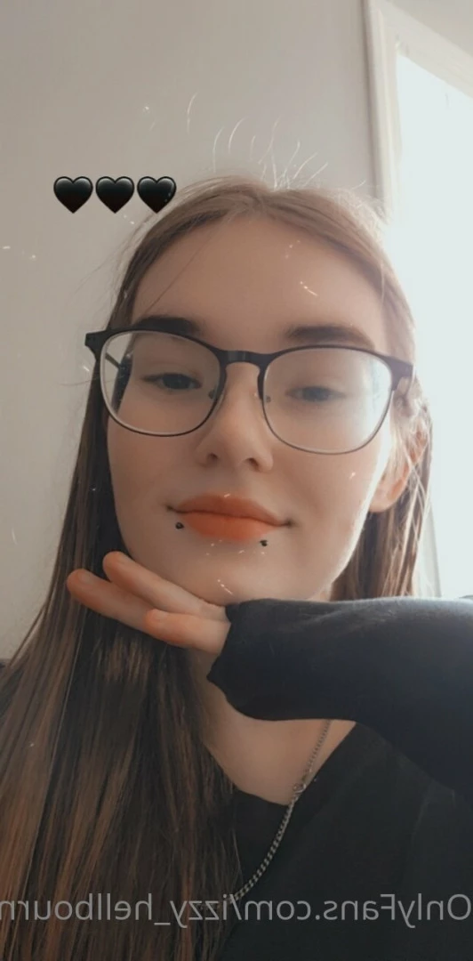 Izzy Hellbourne [ izzy_hellbourne ] Onlyfans leaked photo 6260933 on Hotleaks.tv