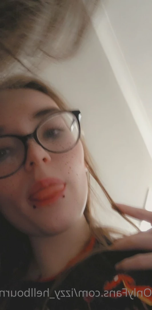 Izzy Hellbourne [ izzy_hellbourne ] Onlyfans leaked photo 6262479 on Hotleaks.tv